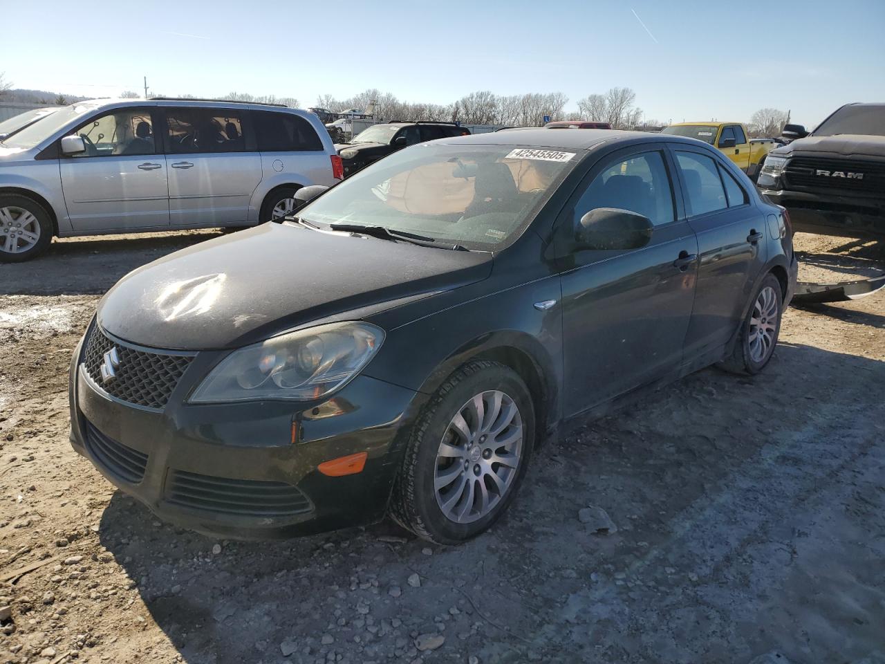 SUZUKI KIZASHI SE 2010