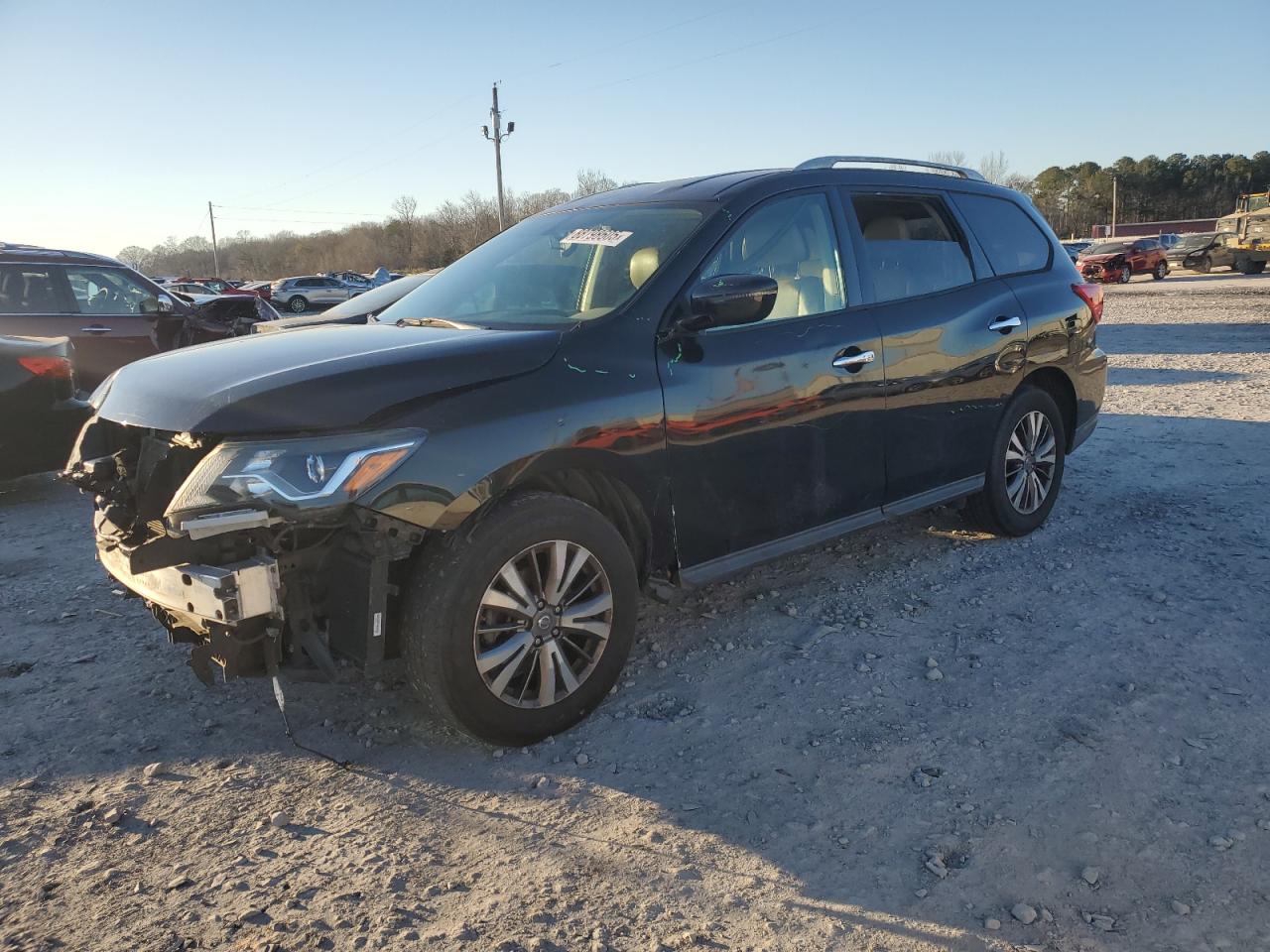 NISSAN PATHFINDER 2018