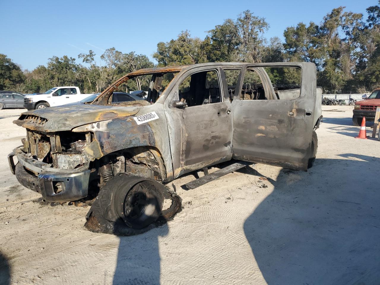 TOYOTA TUNDRA CRE 2016