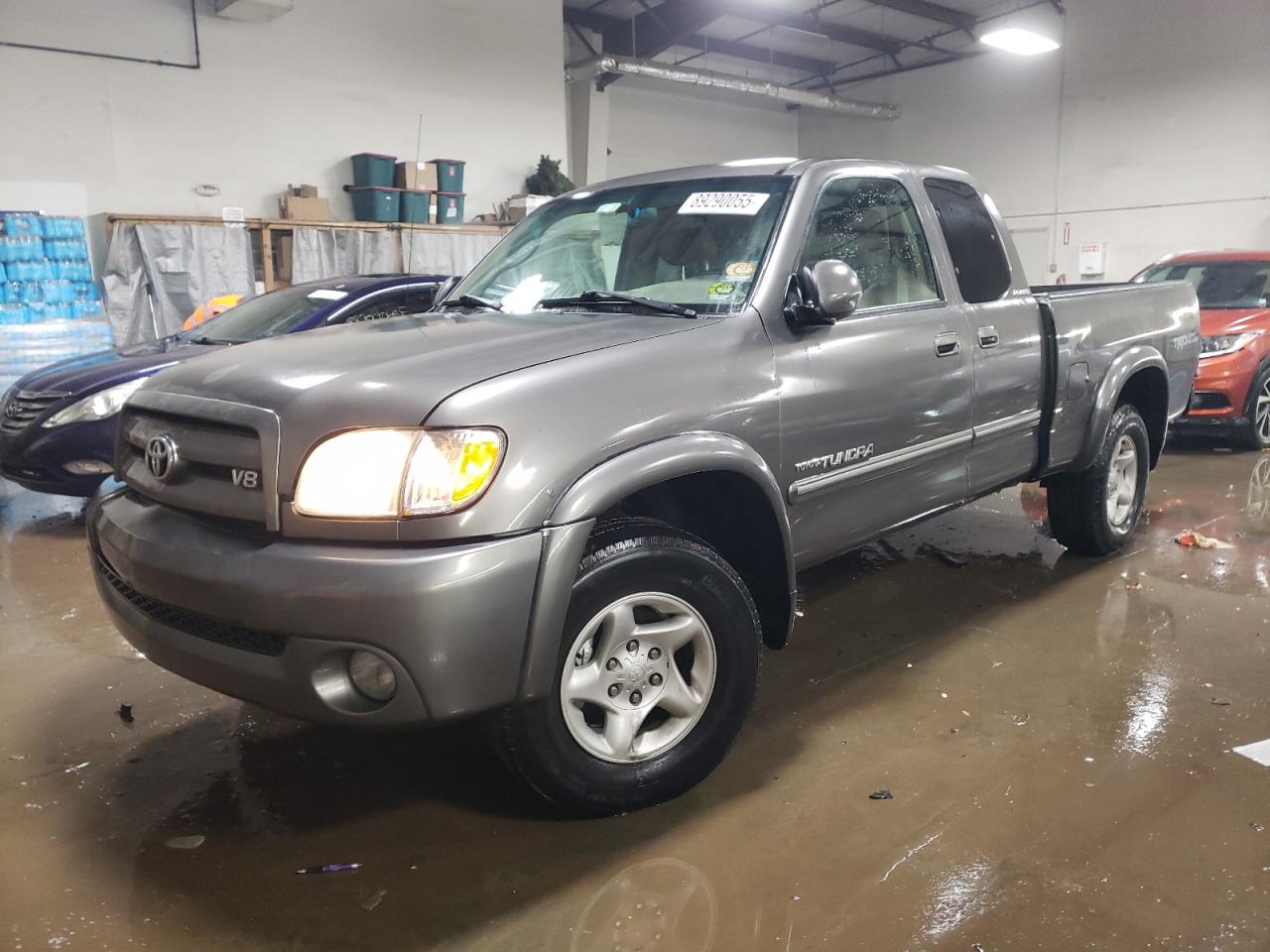 TOYOTA TUNDRA ACC 2003