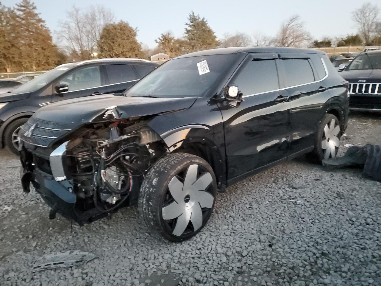 MITSUBISHI OUTLANDER 2023