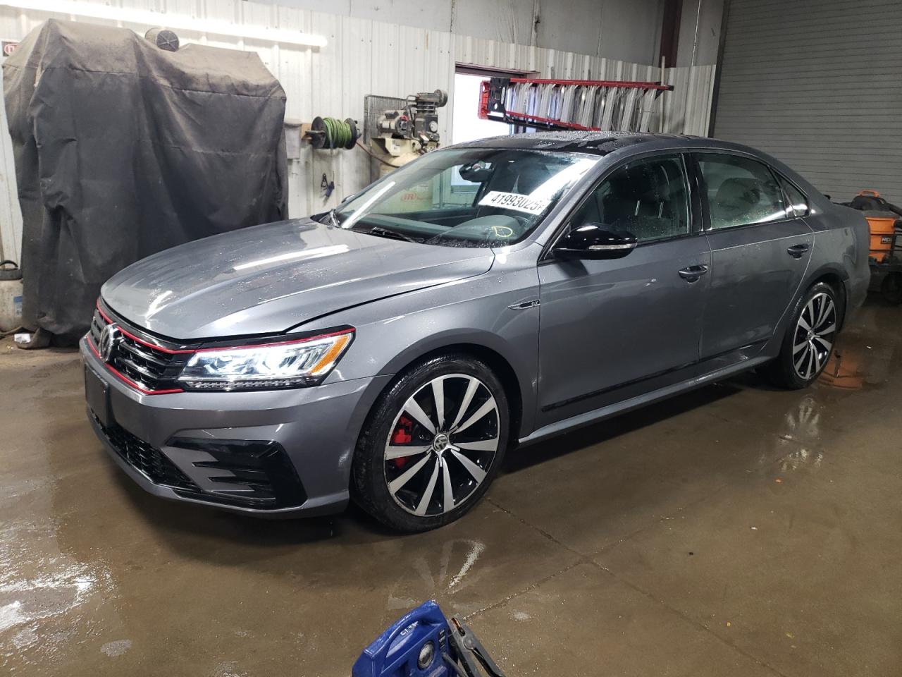 VOLKSWAGEN PASSAT GT 2018