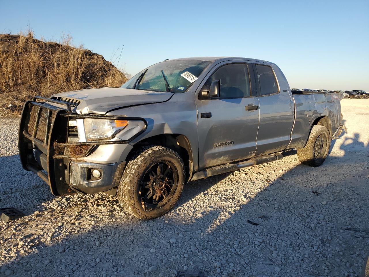 TOYOTA TUNDRA DOU 2017