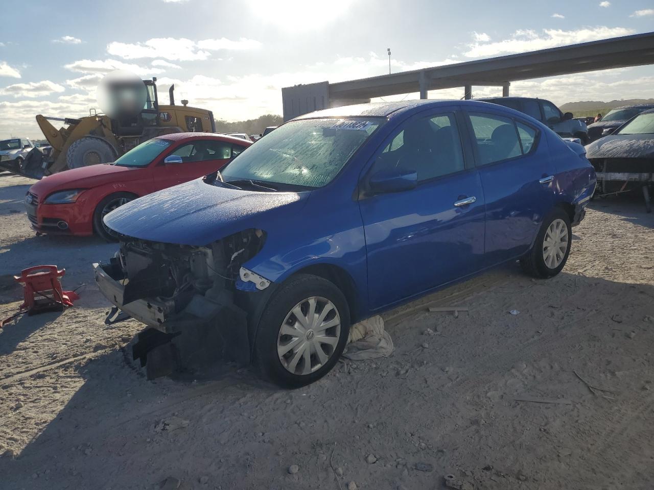 NISSAN VERSA 2017