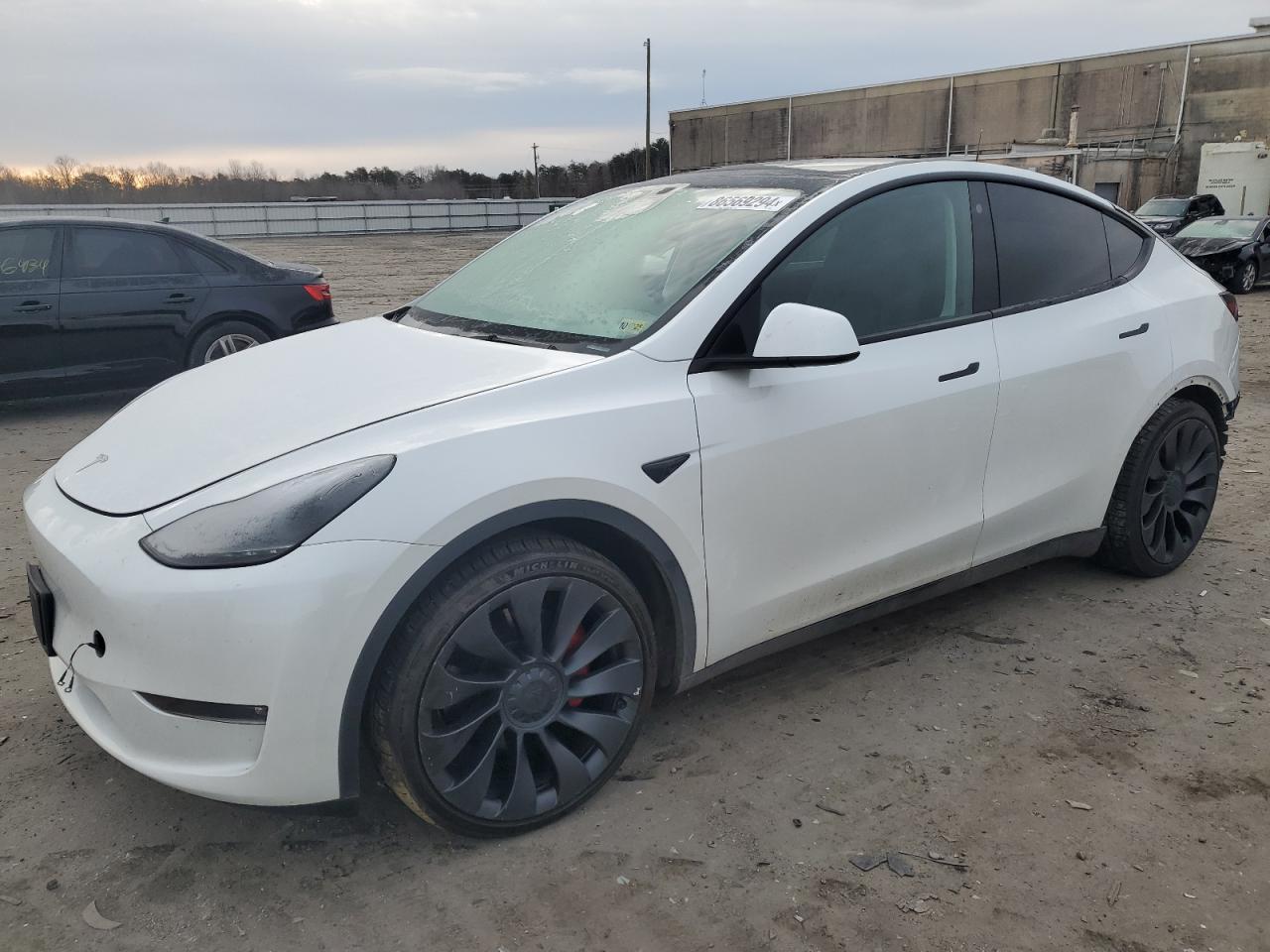 TESLA MODEL Y 2023