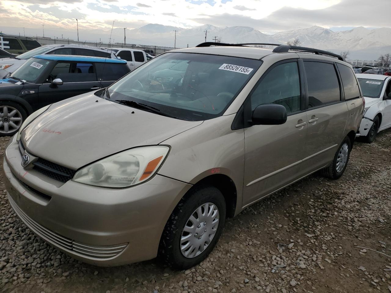 TOYOTA SIENNA CE 2004