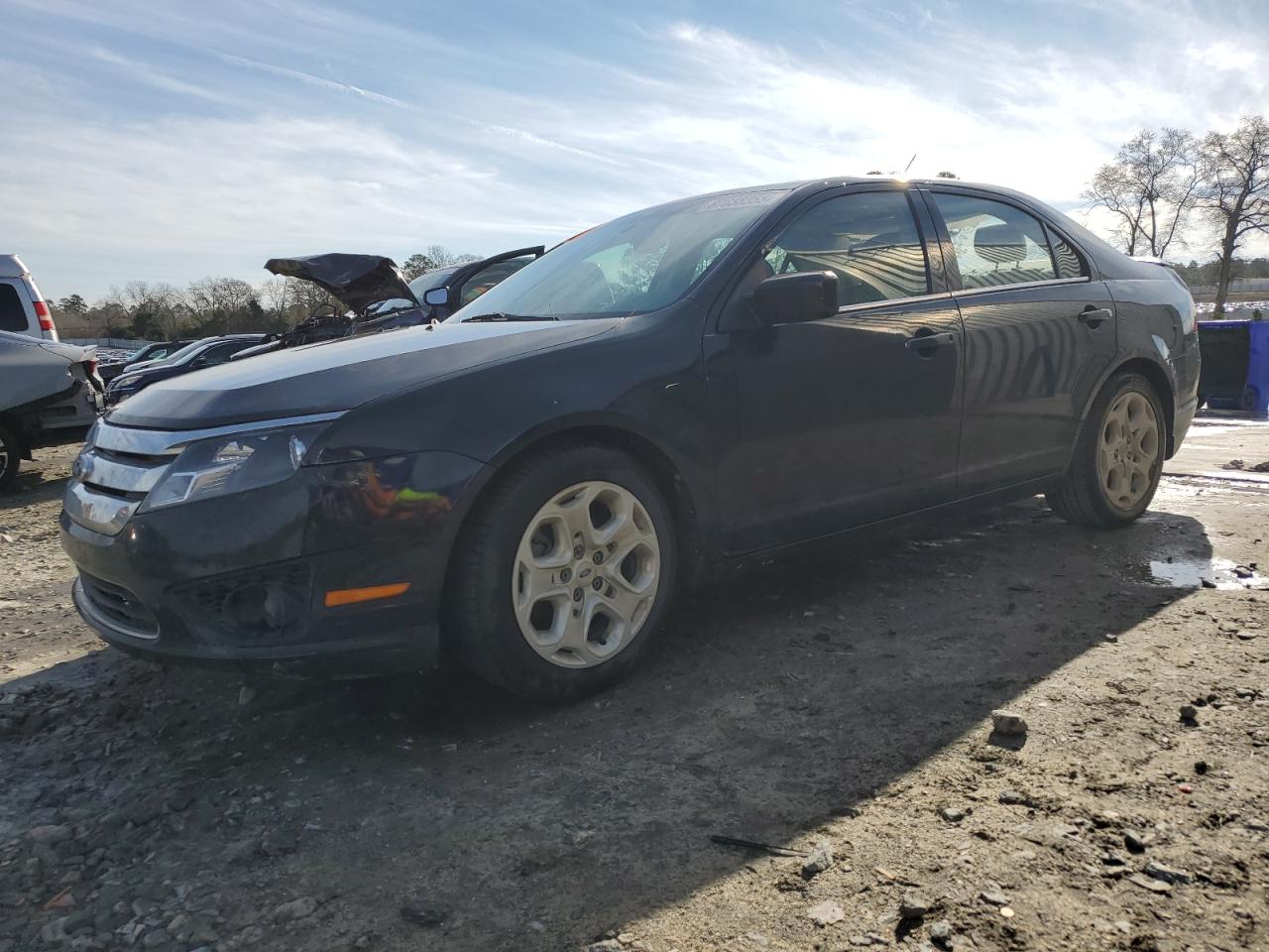 FORD FUSION SE 2011