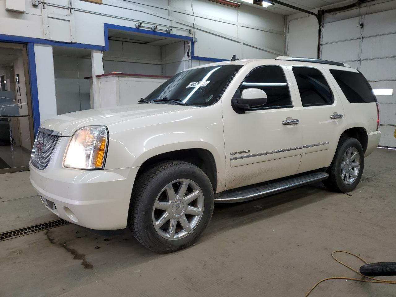 GMC YUKON DENA 2014