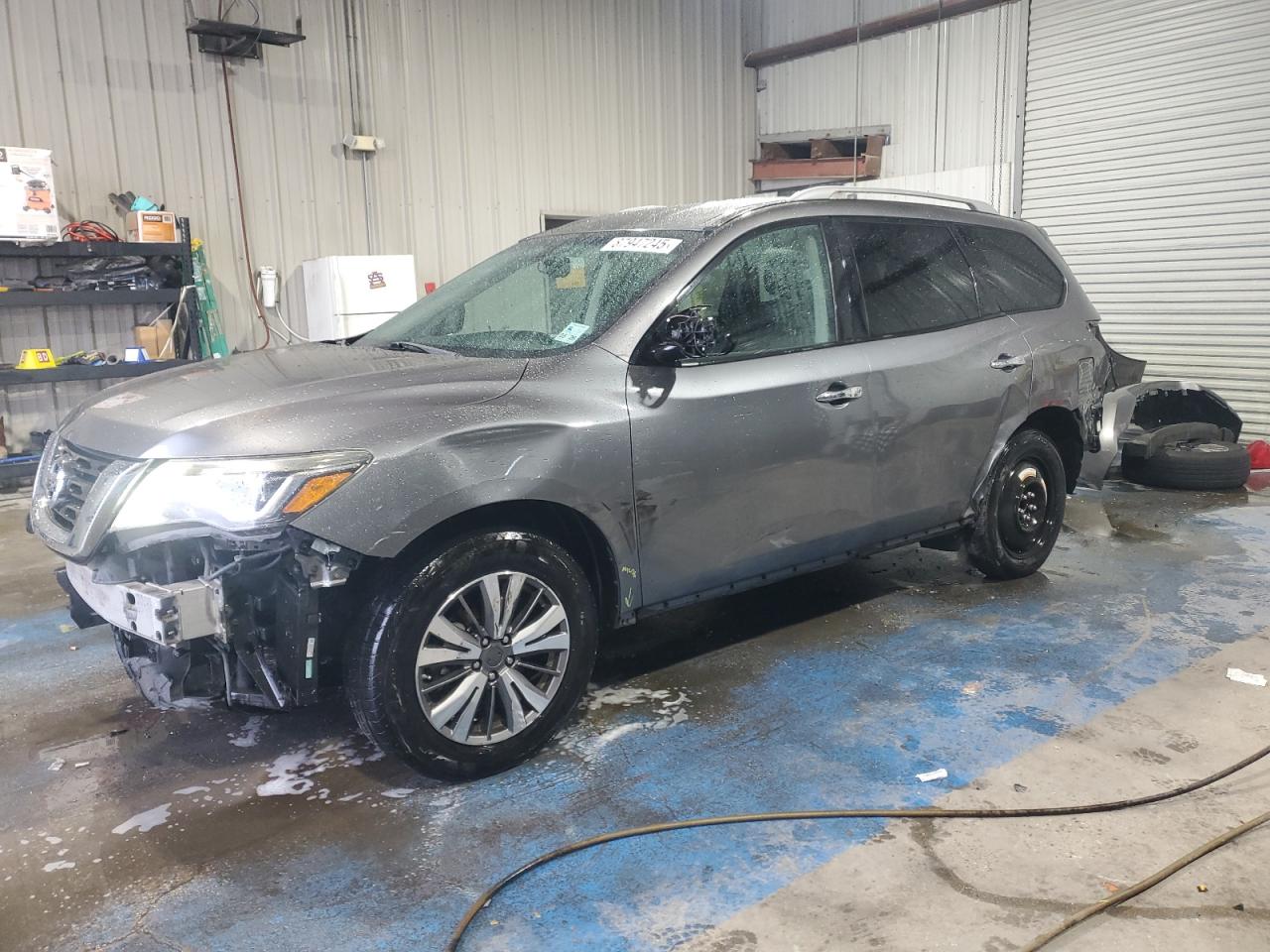 NISSAN PATHFINDER 2017