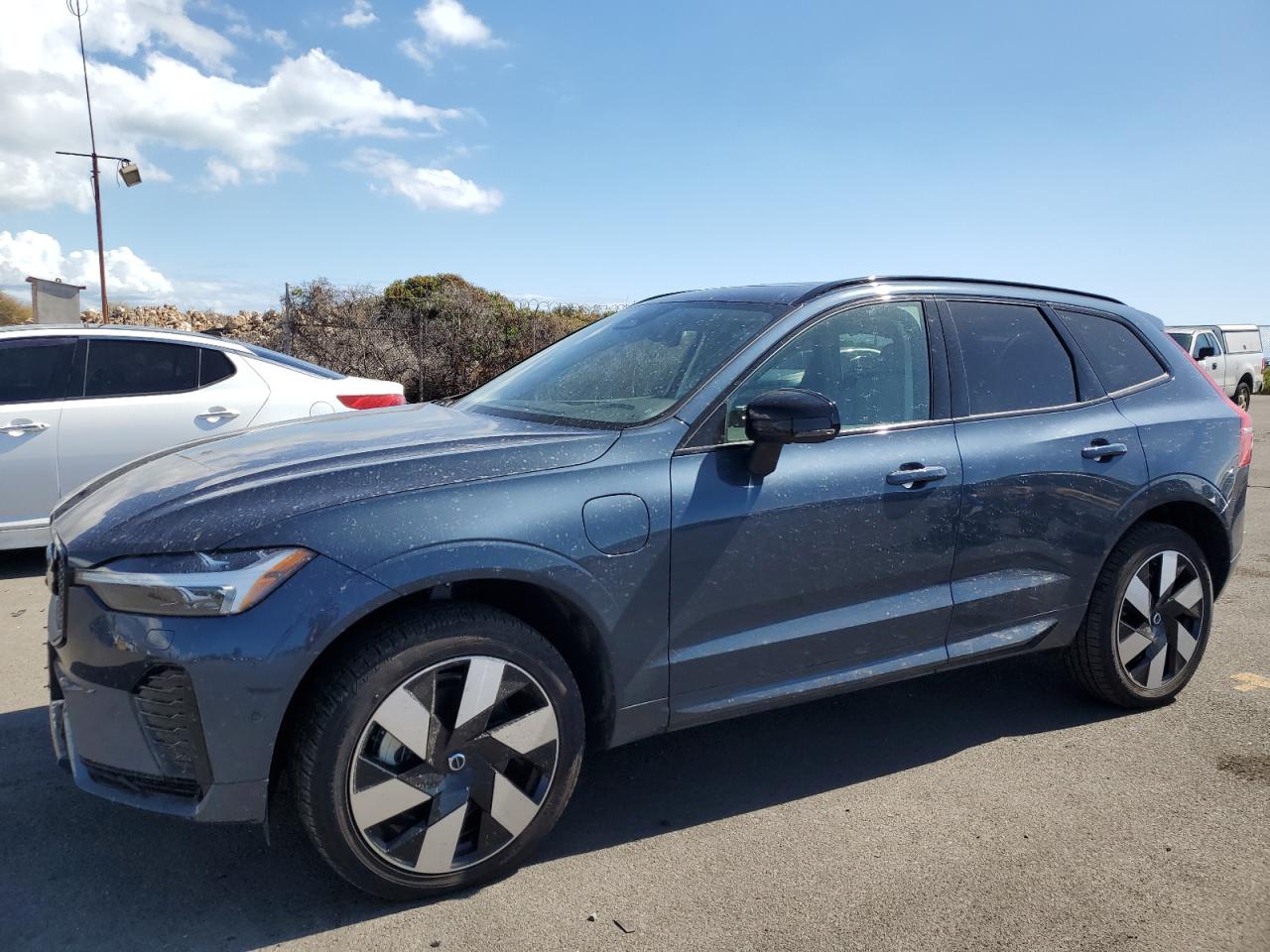 VOLVO XC60 PLUS 2024