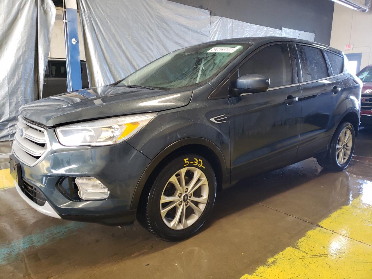FORD ESCAPE SE 2019