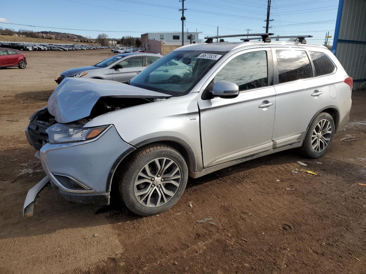 MITSUBISHI OUTLANDER 2016