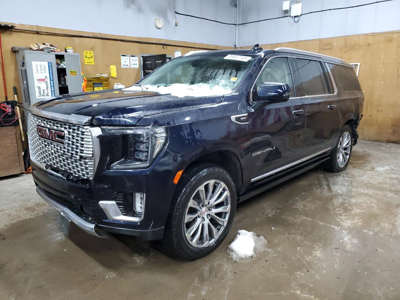 GMC YUKON XL D 2021