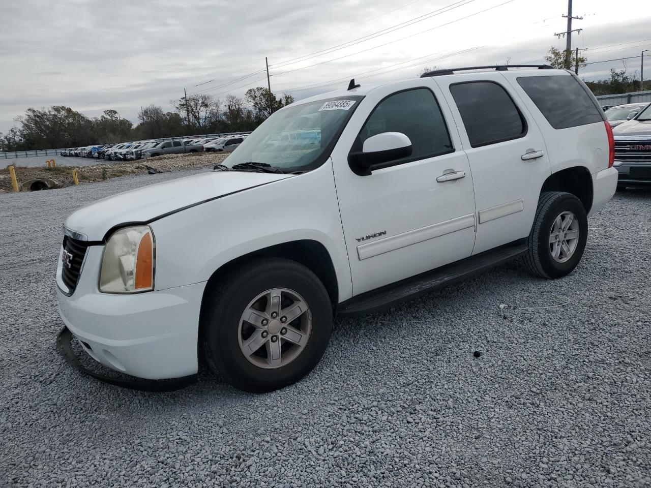 GMC YUKON SLE 2011