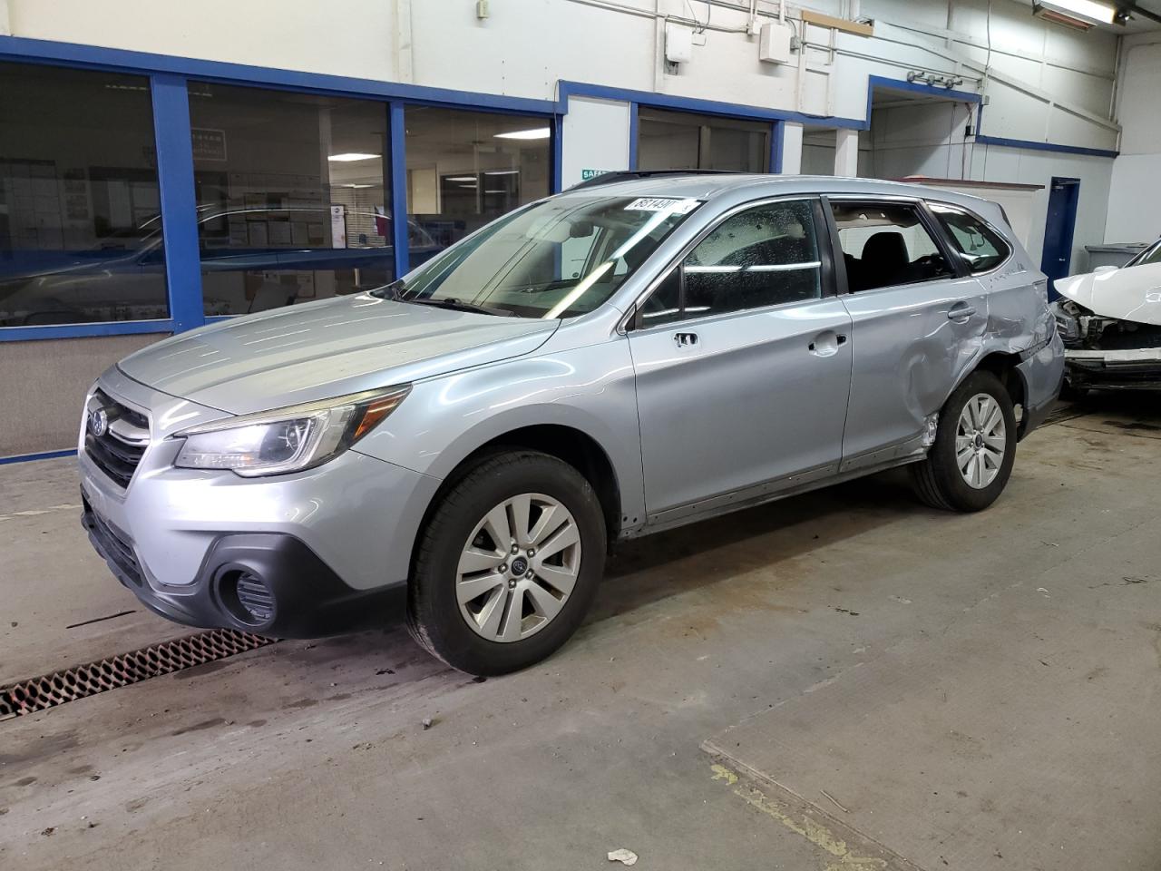SUBARU OUTBACK 2. 2018