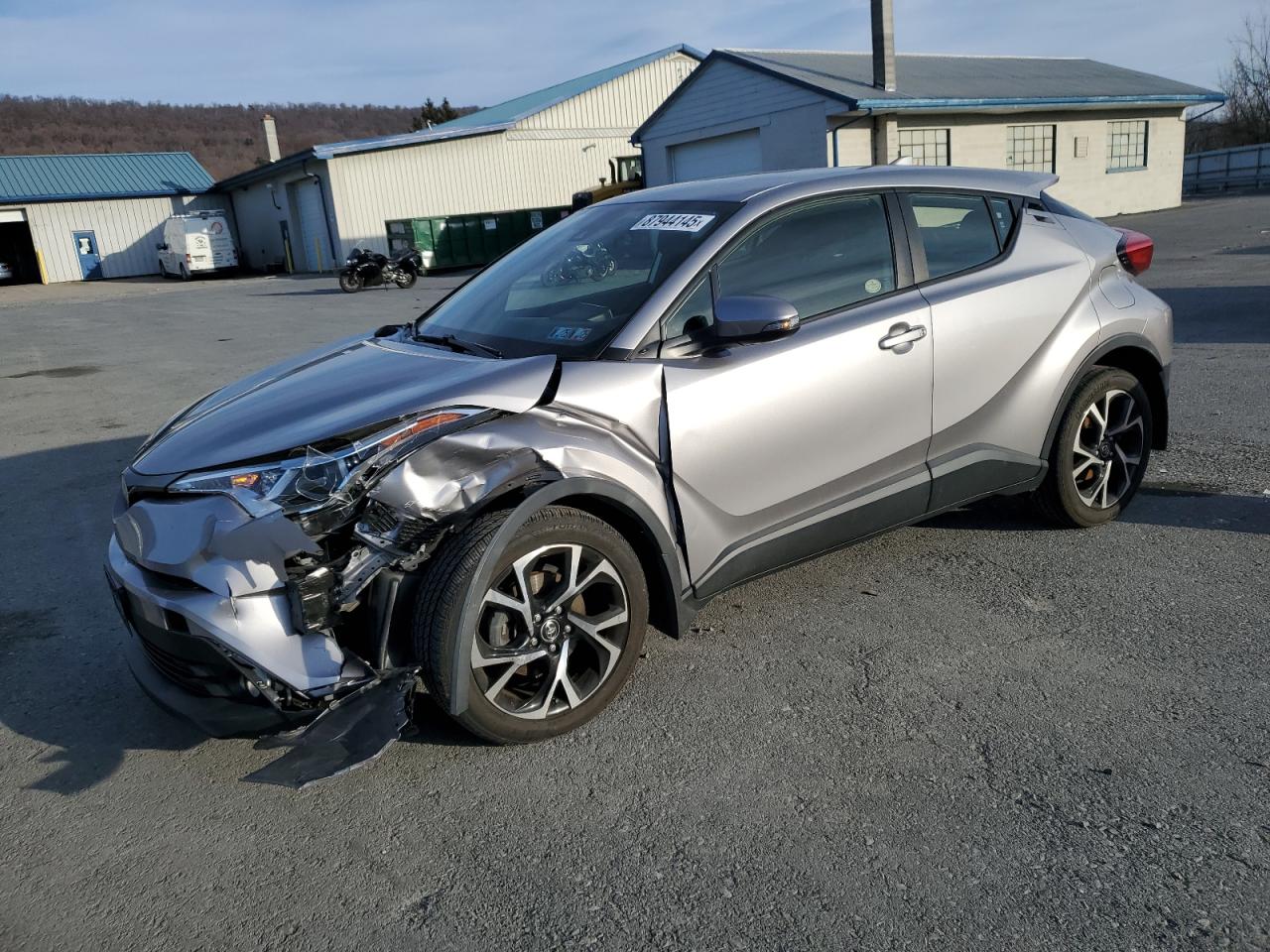 TOYOTA C-HR XLE 2018