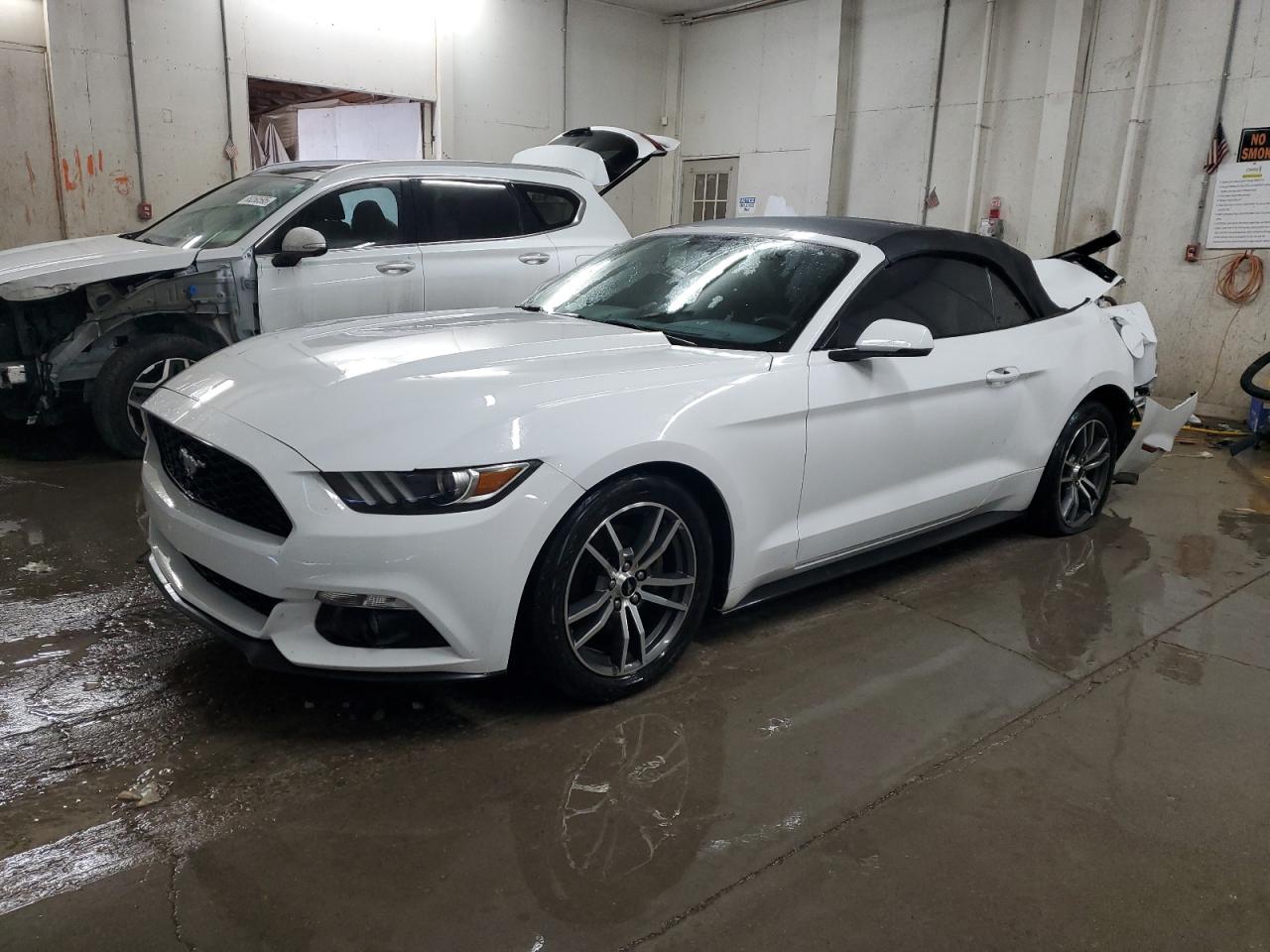 FORD MUSTANG 2016