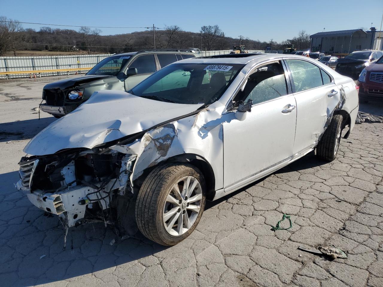 LEXUS ES 2011