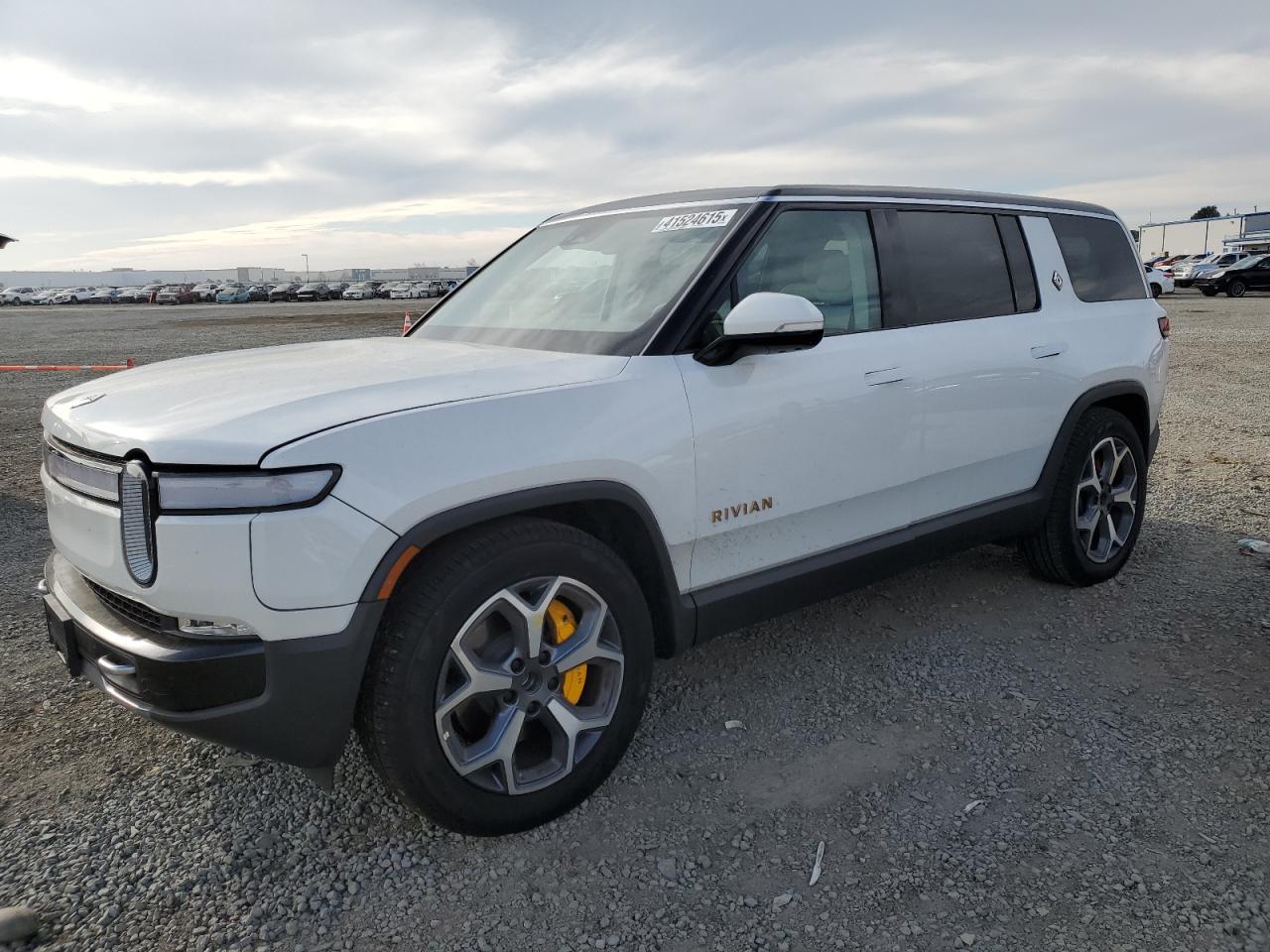 RIVIAN R1S ADVENT 2024