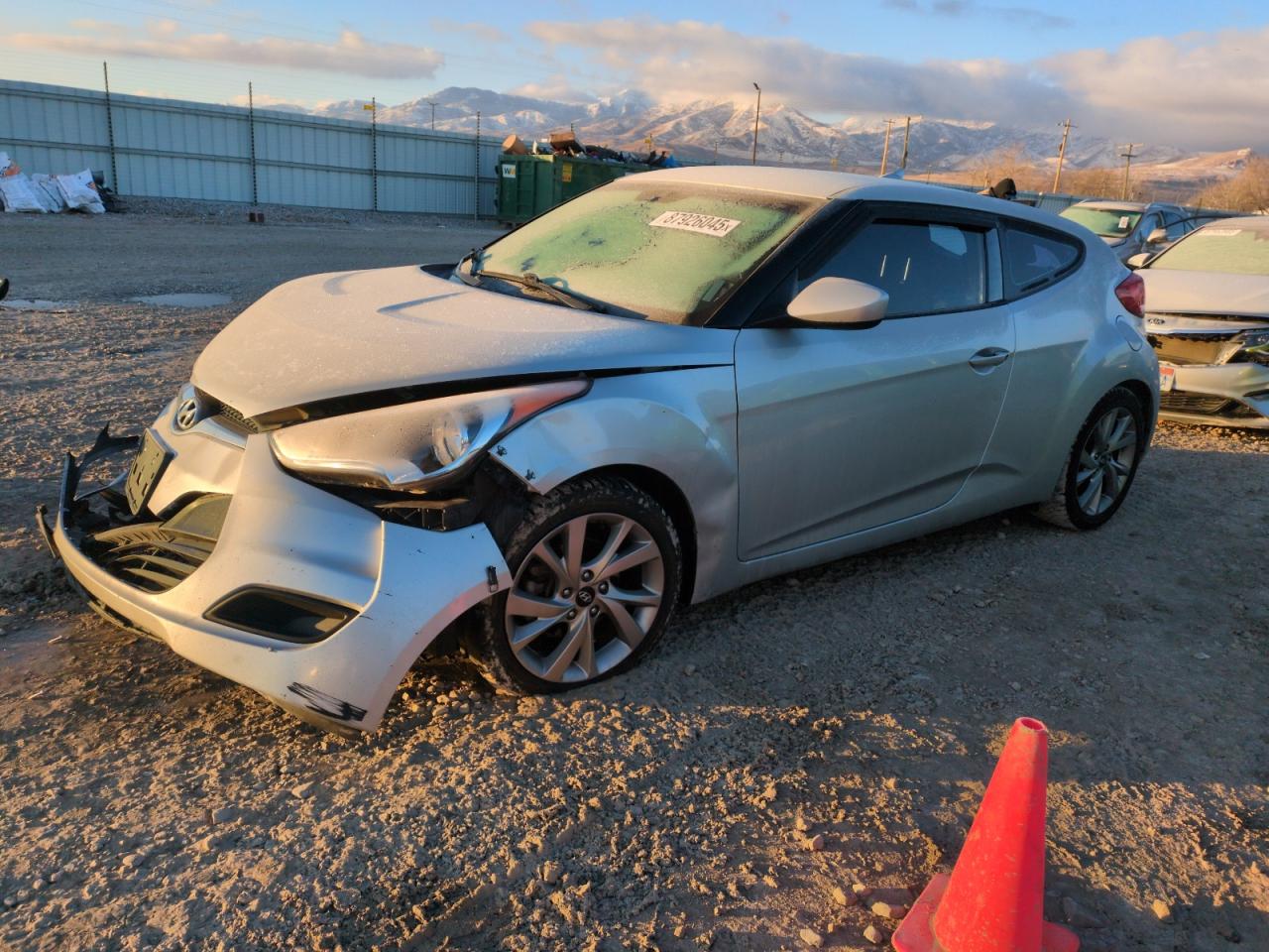 HYUNDAI VELOSTER 2016