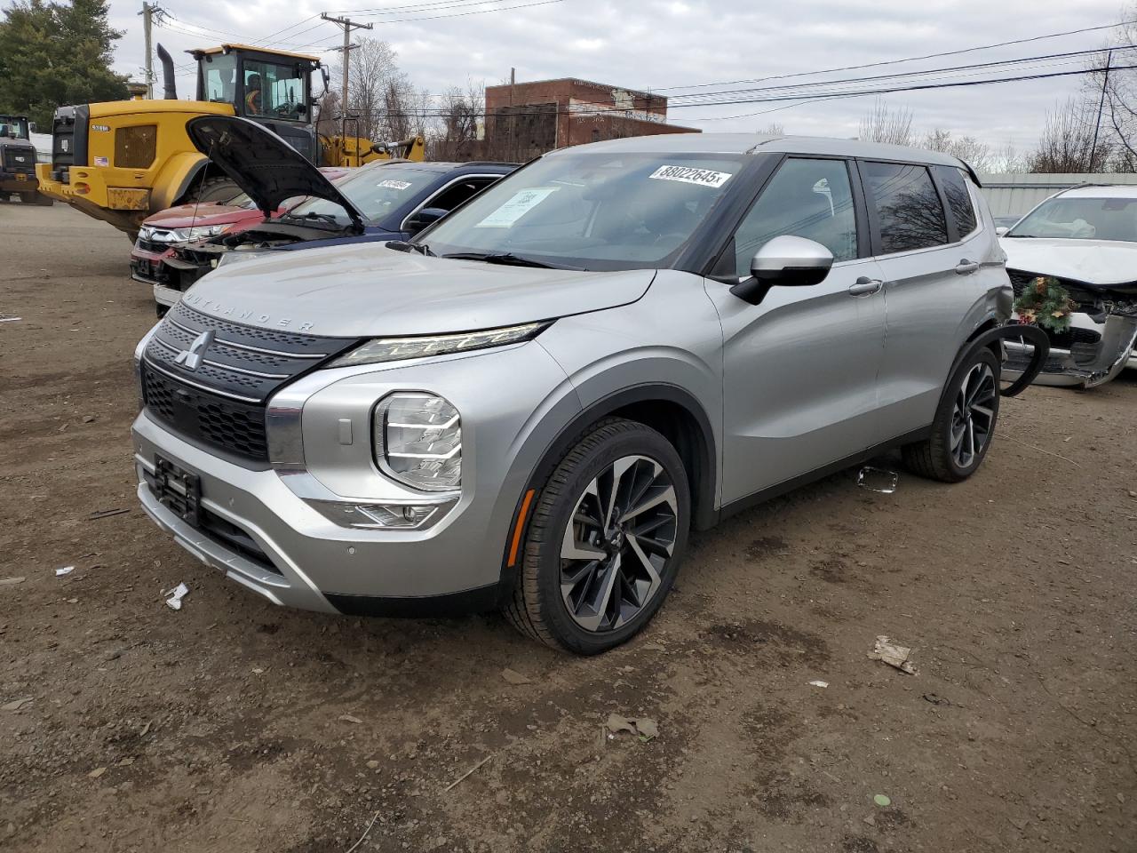 MITSUBISHI OUTLANDER 2022