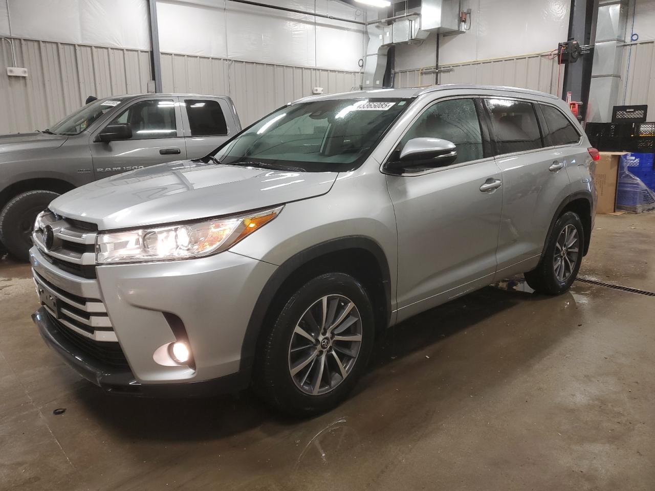 TOYOTA HIGHLANDER 2018