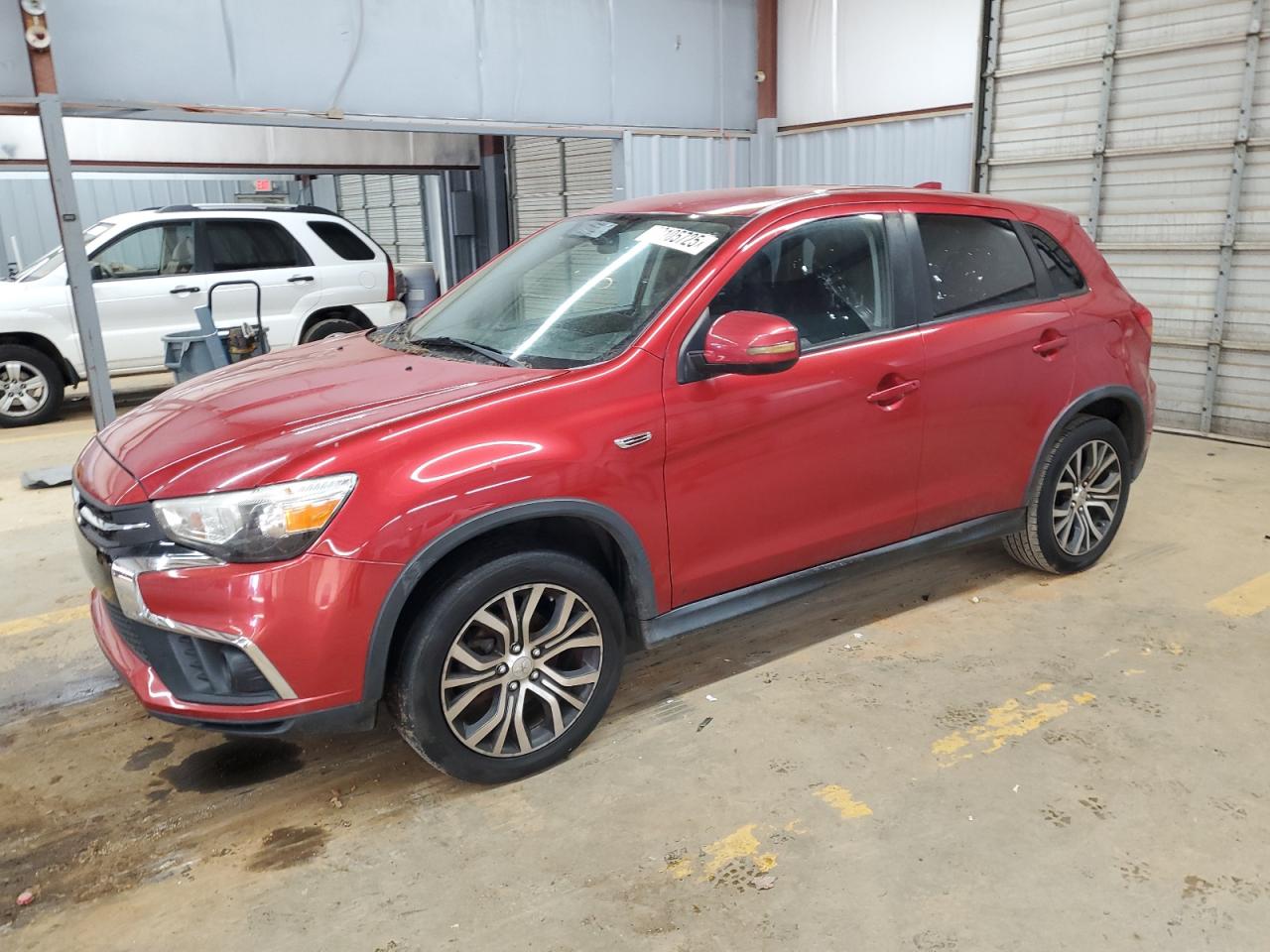 MITSUBISHI OUTLANDER 2018