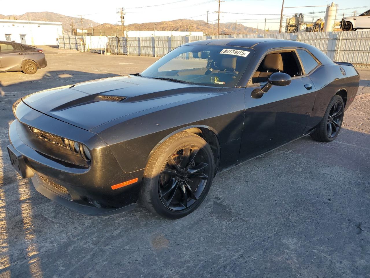 DODGE CHALLENGER 2016