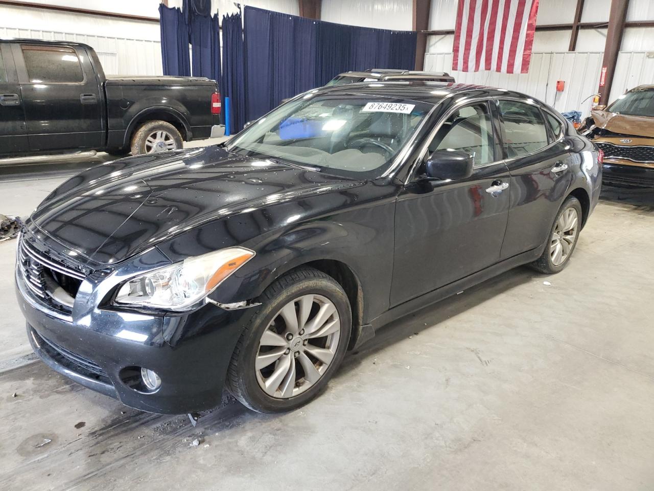 INFINITI M37 2011