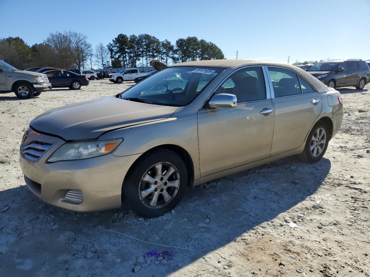 TOYOTA CAMRY BASE 2011