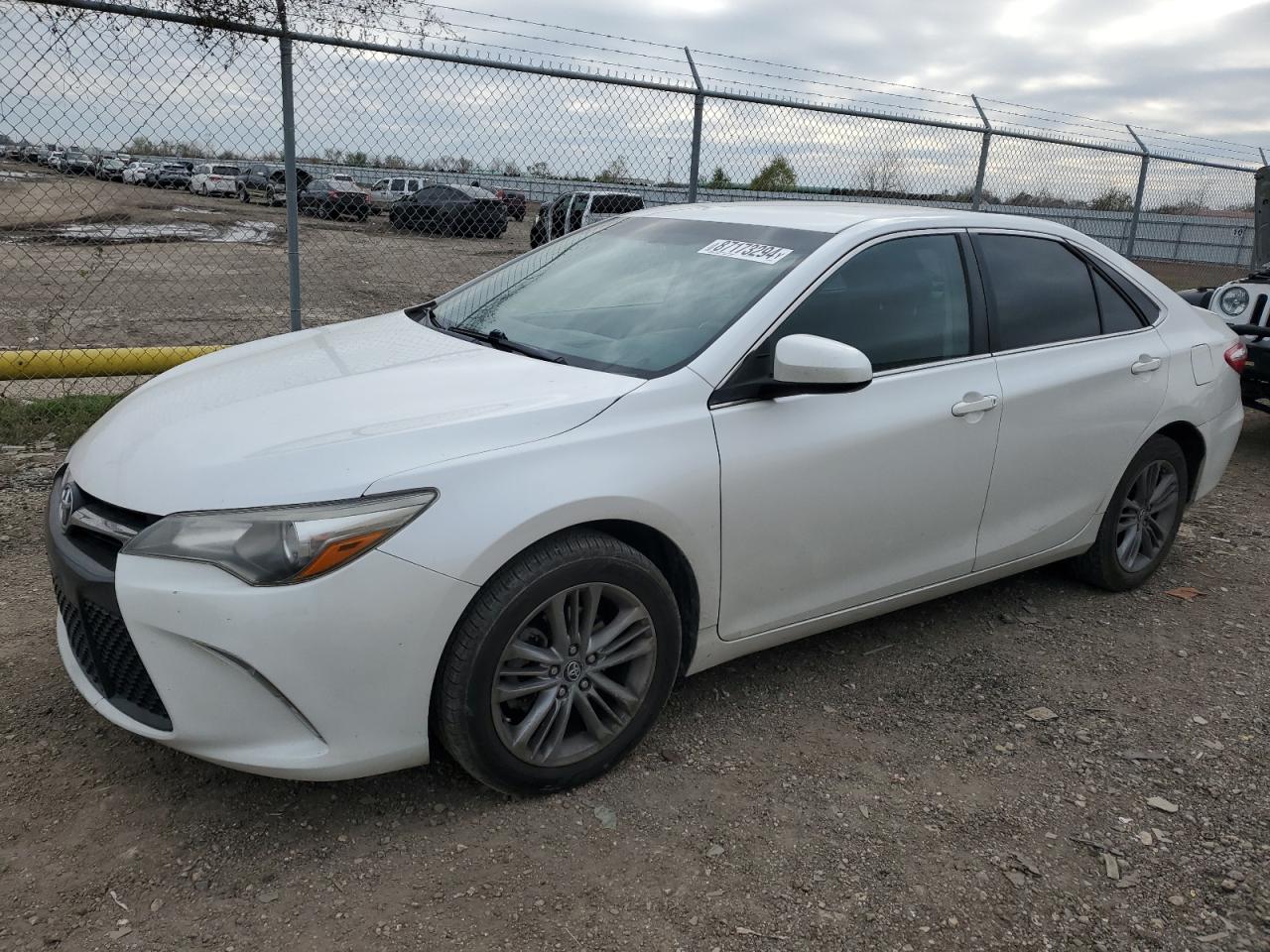 TOYOTA CAMRY LE 2017