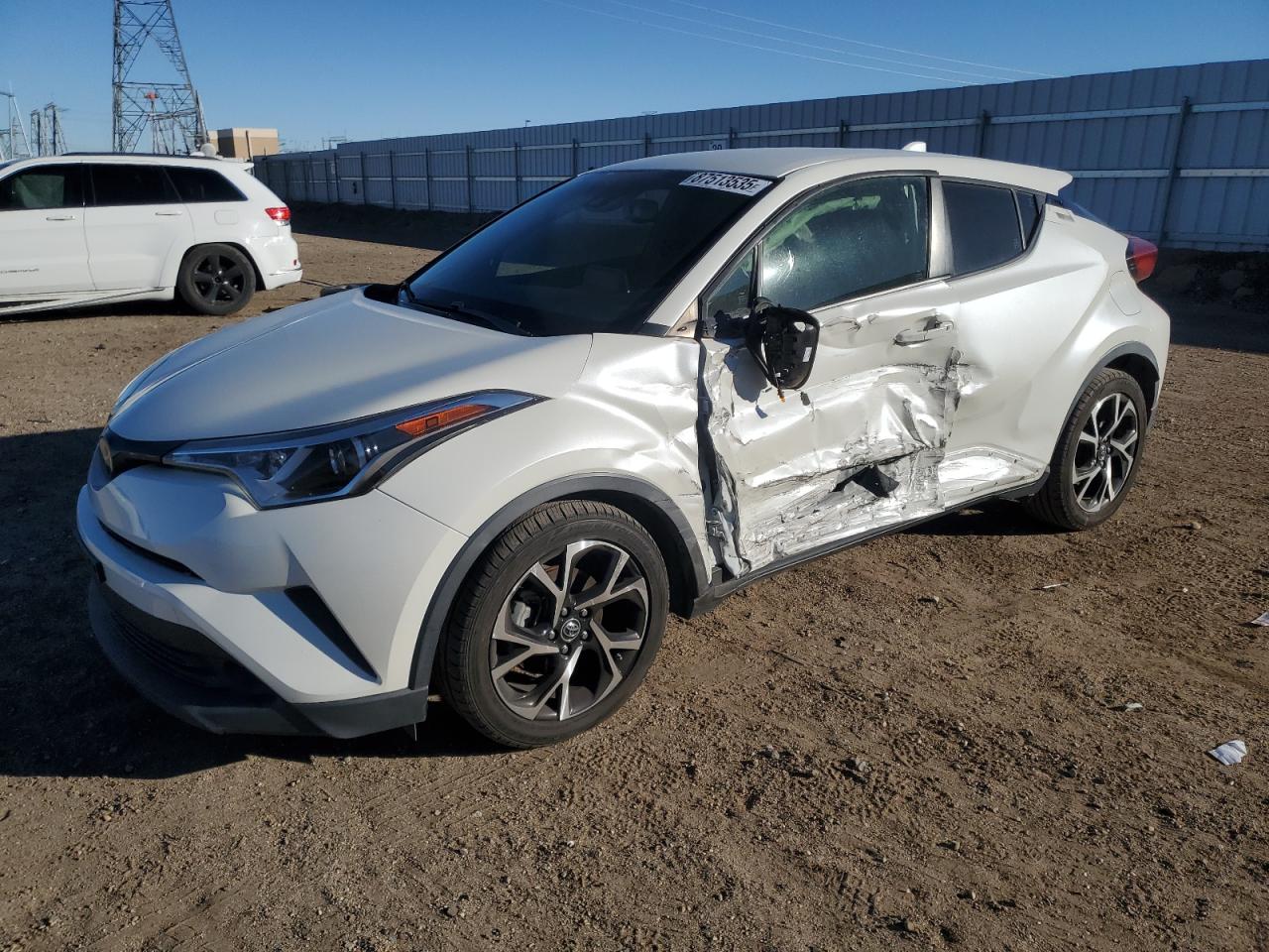 TOYOTA C-HR XLE 2019