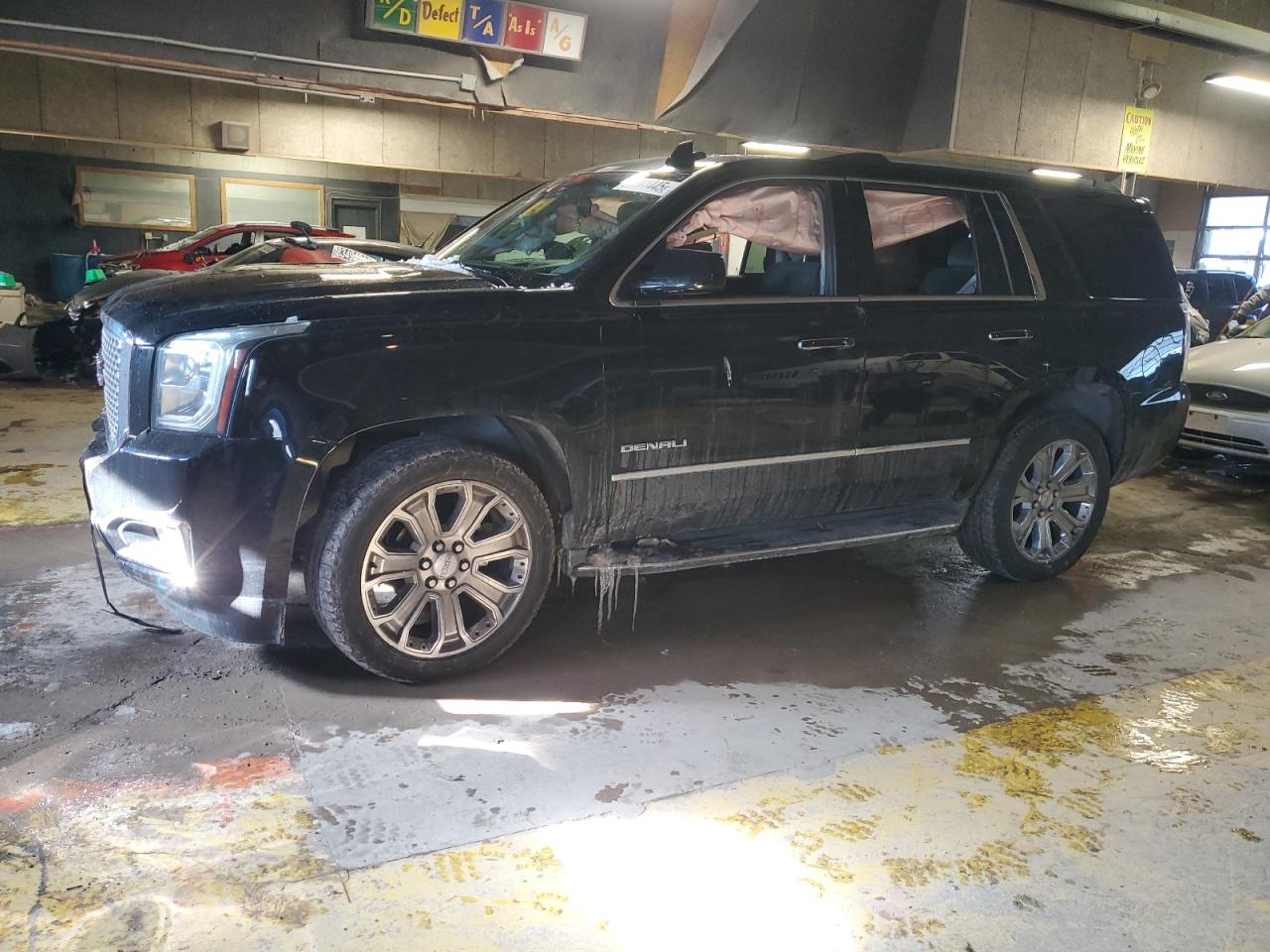 GMC YUKON DENA 2017