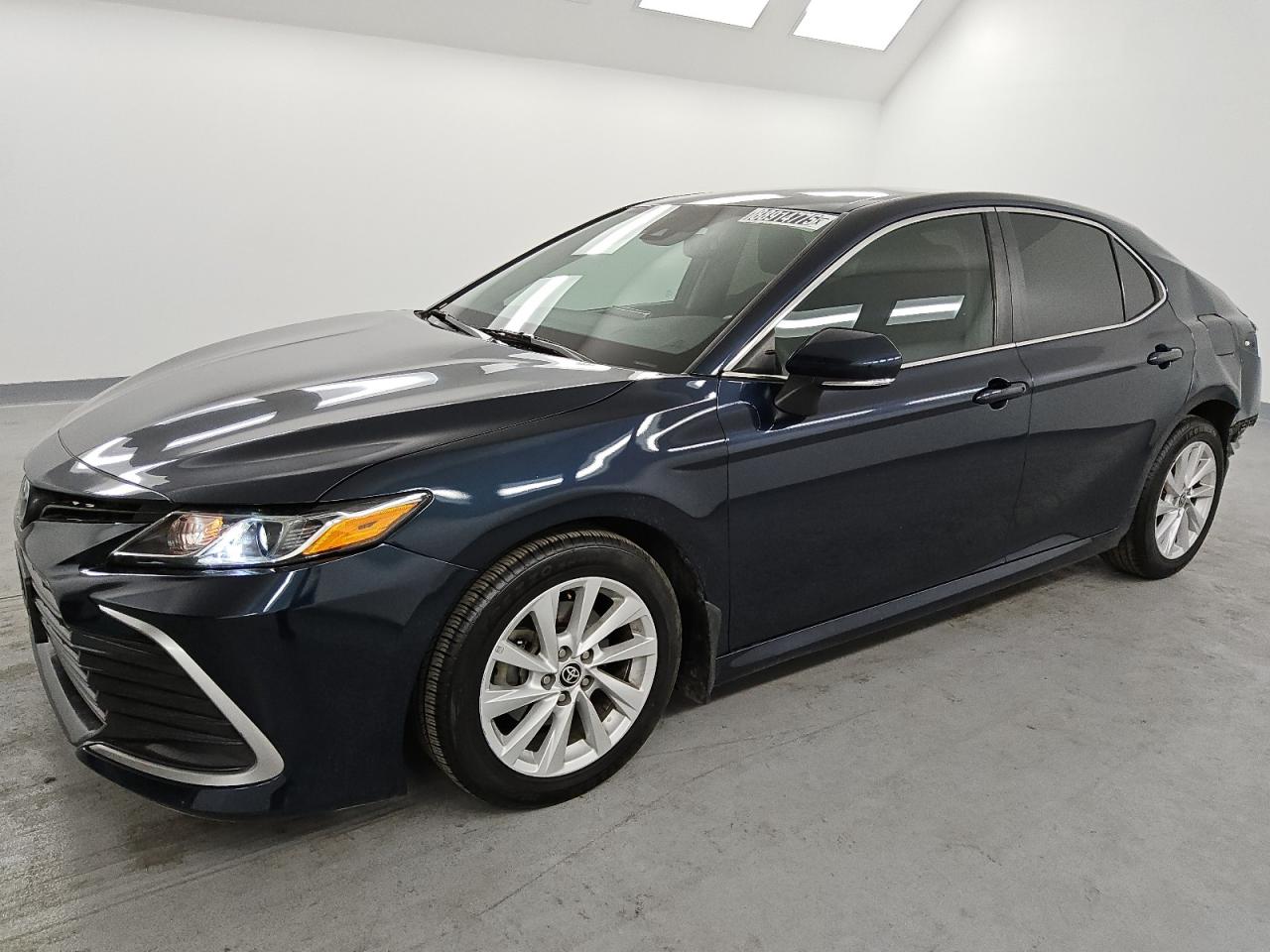 TOYOTA CAMRY LE 2021