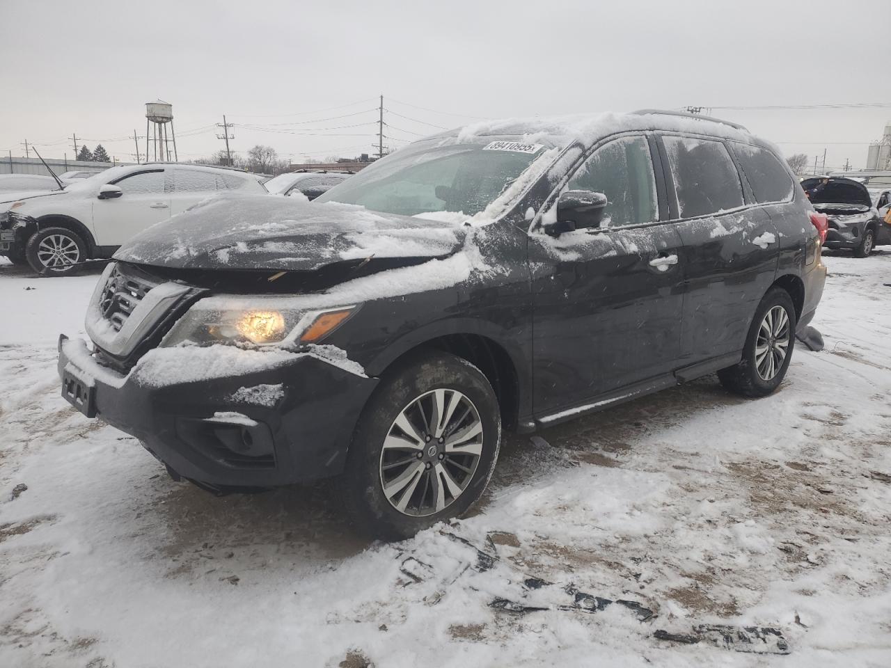 NISSAN PATHFINDER 2017