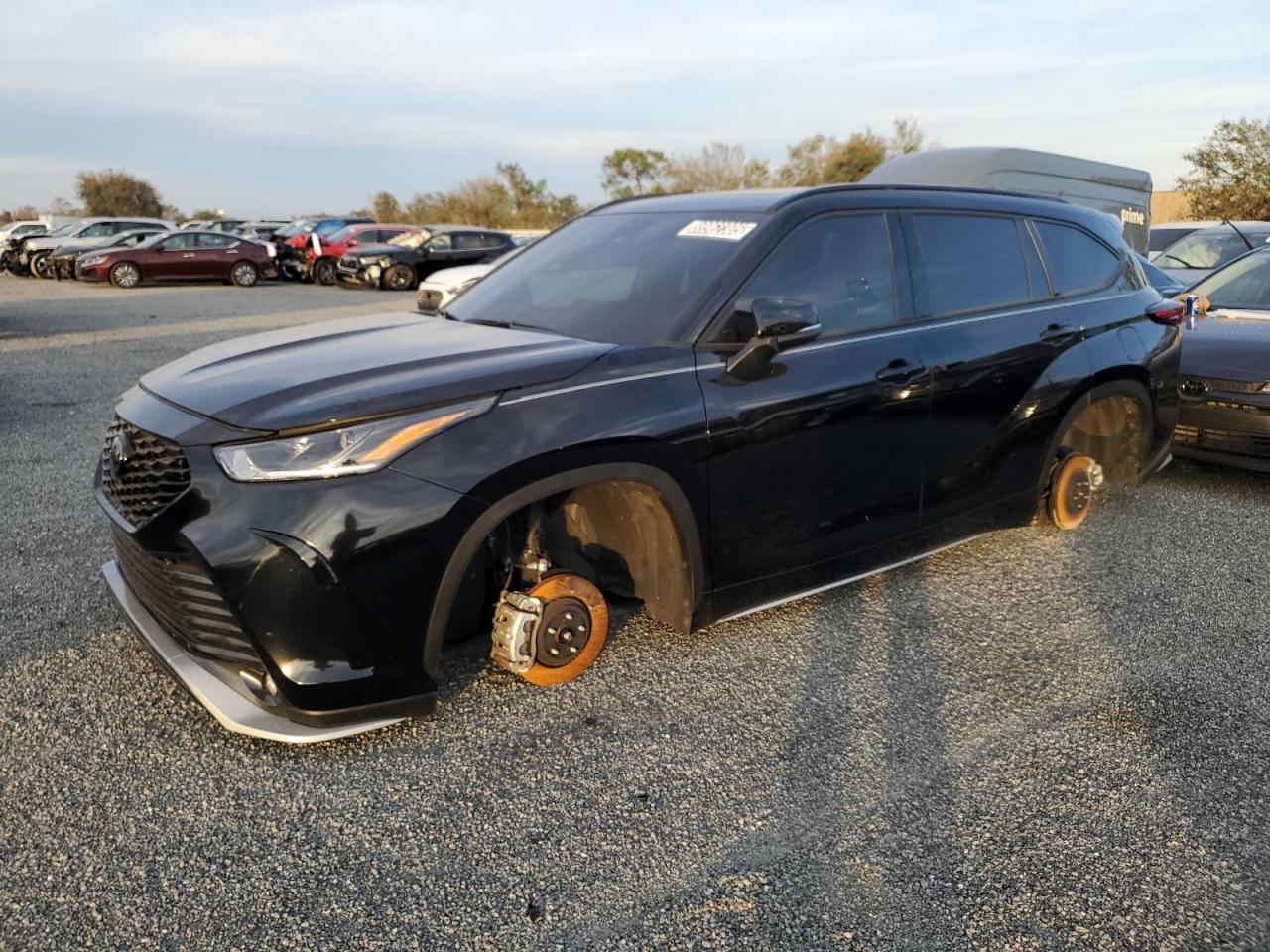 TOYOTA HIGHLANDER 2024