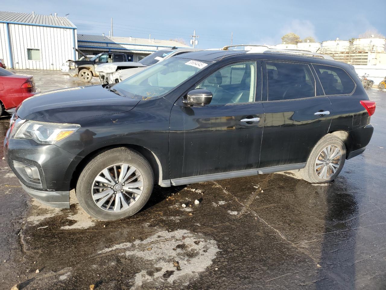 NISSAN PATHFINDER 2017
