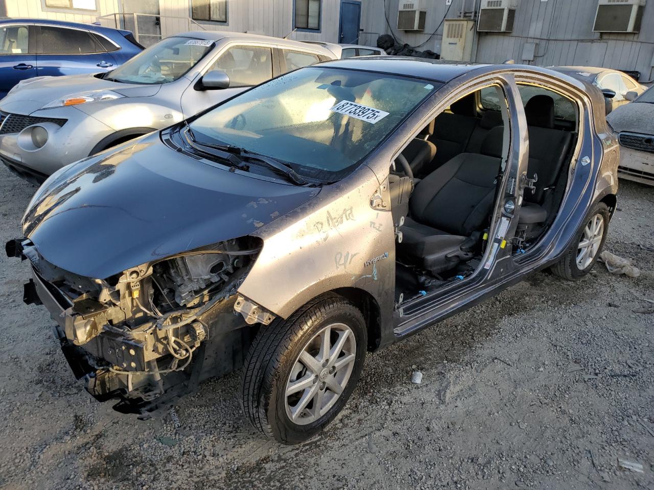 TOYOTA PRIUS C 2015