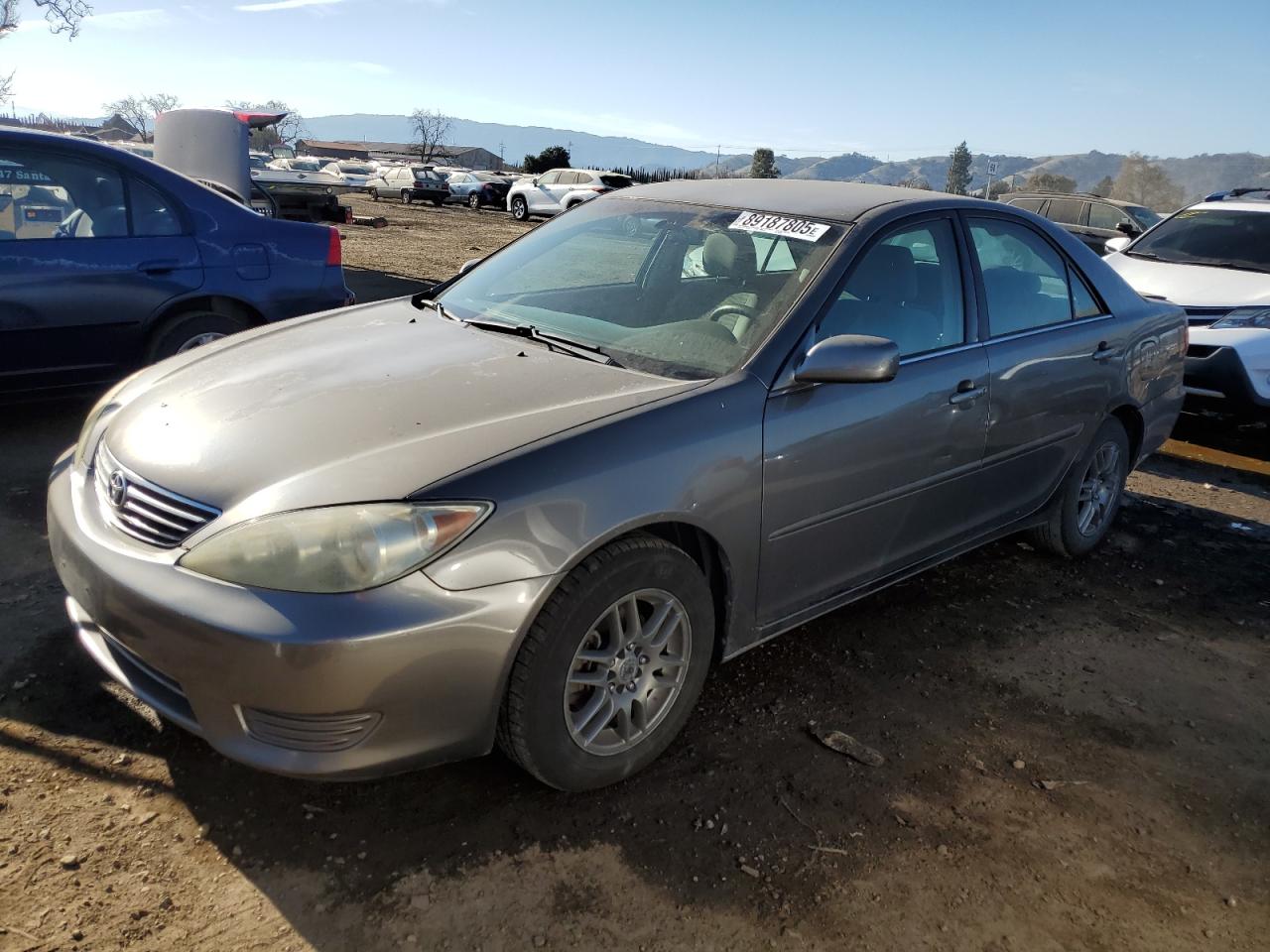 TOYOTA CAMRY LE 2005