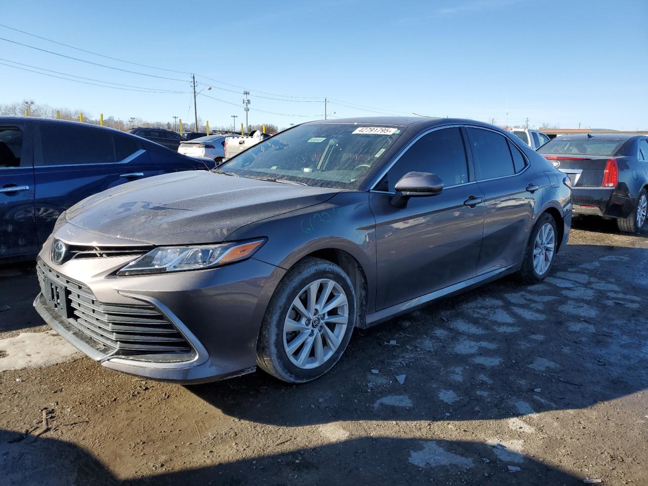 TOYOTA CAMRY LE 2024
