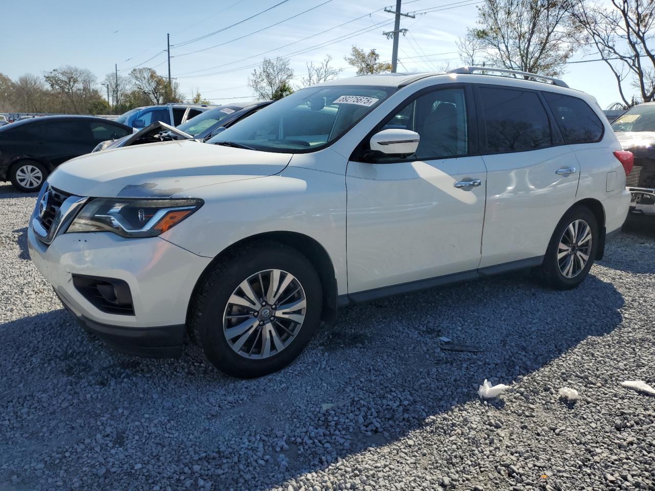 NISSAN PATHFINDER 2017
