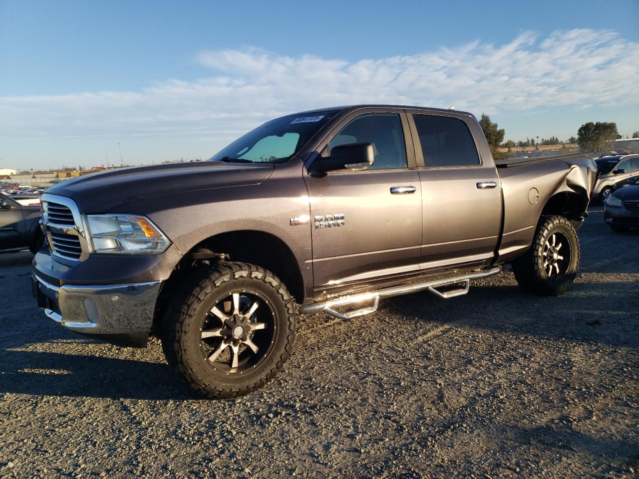RAM 1500 SLT 2015