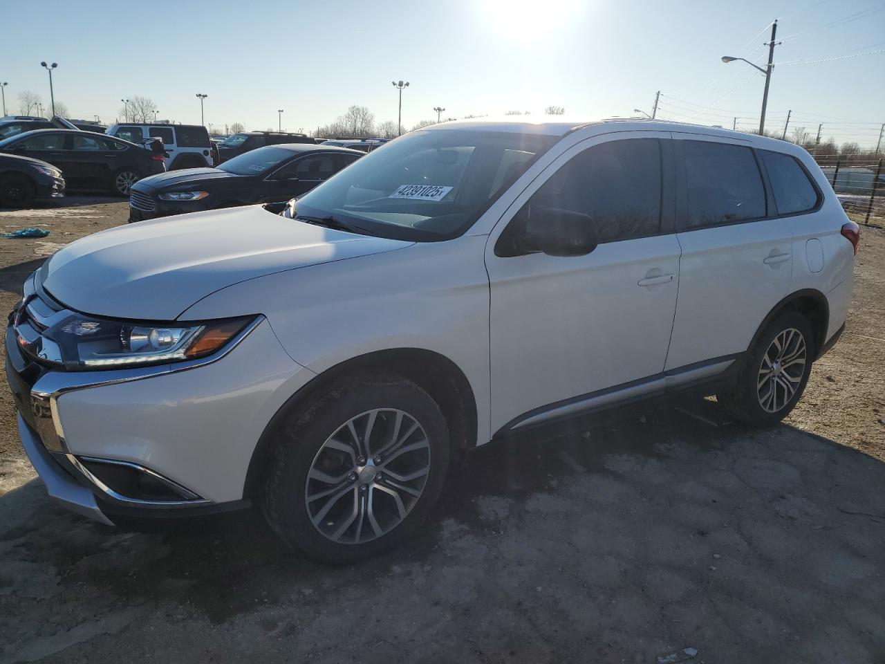 MITSUBISHI OUTLANDER 2017