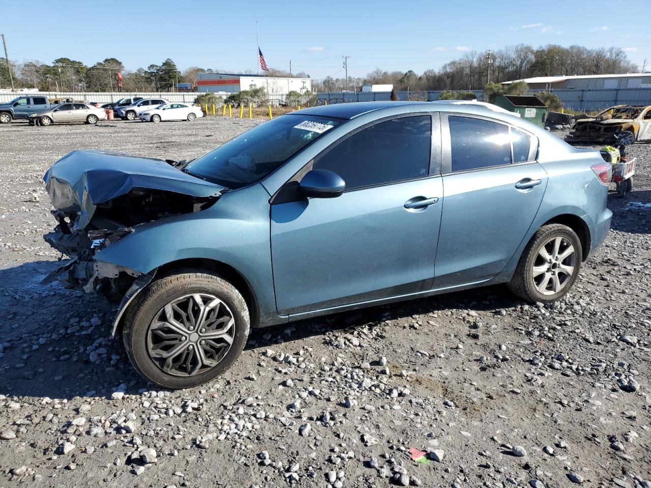 MAZDA 3 2011