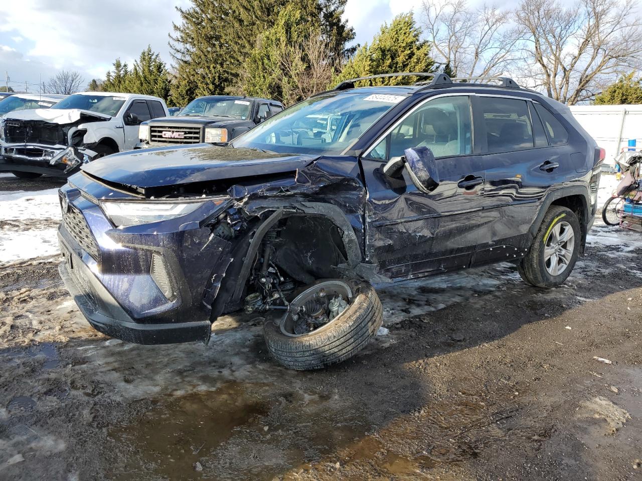 TOYOTA RAV4 XLE 2023