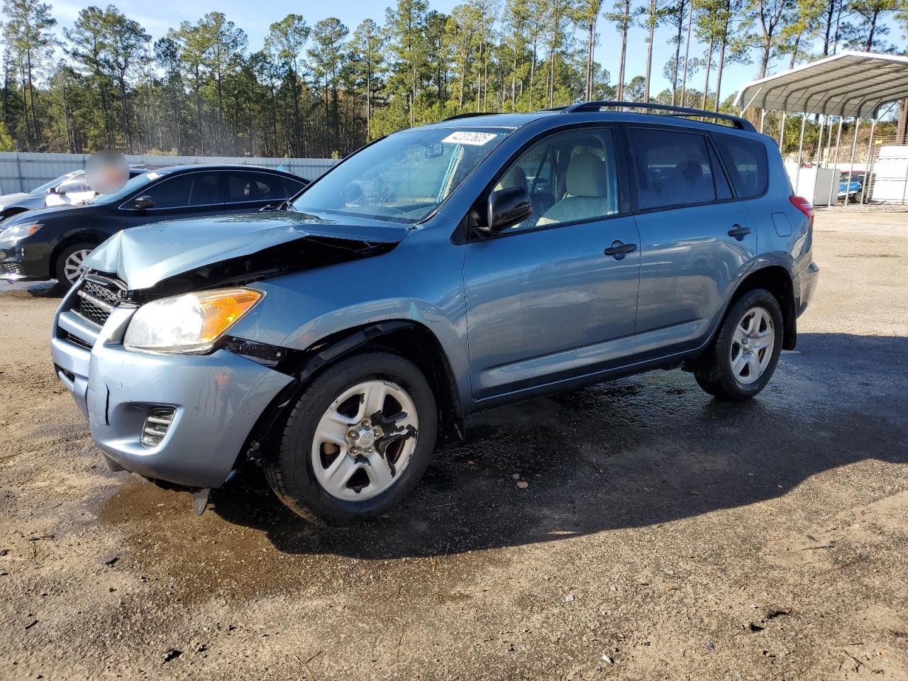 TOYOTA RAV4 2011