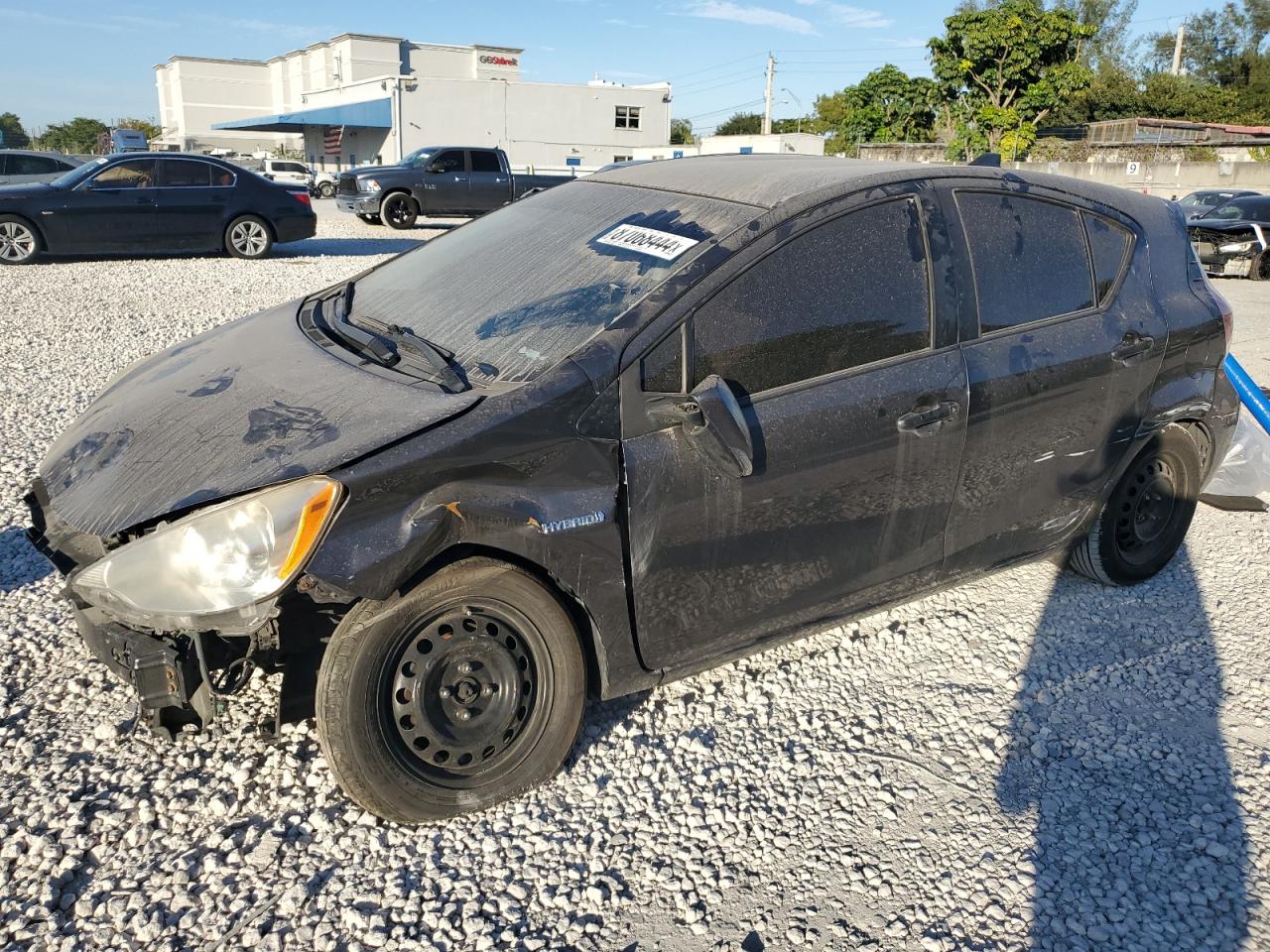 TOYOTA PRIUS C 2016