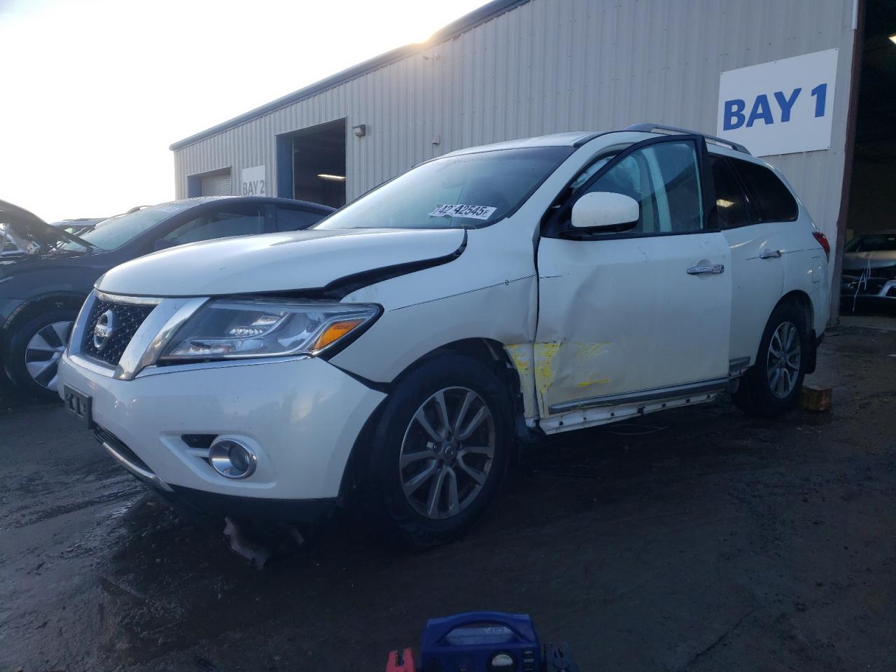 NISSAN PATHFINDER 2016