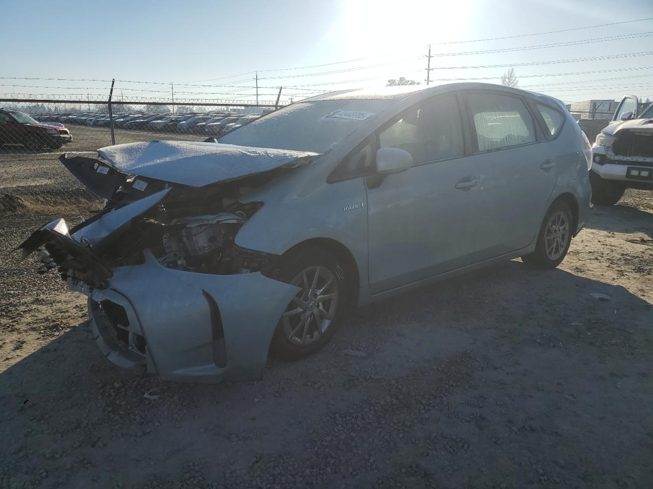 TOYOTA PRIUS V 2017