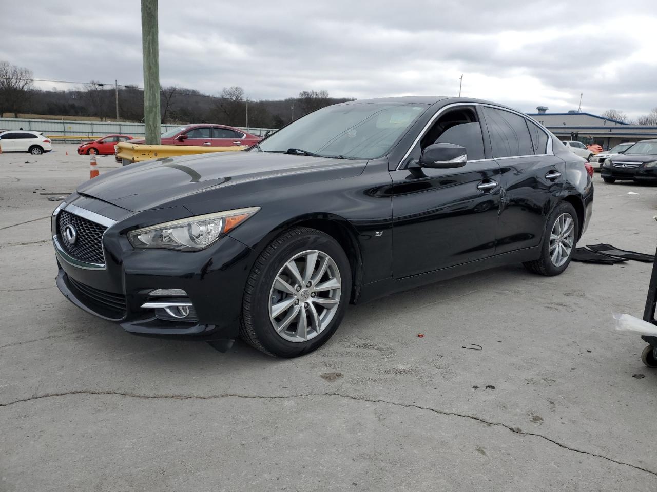 INFINITI Q50 BASE 2015